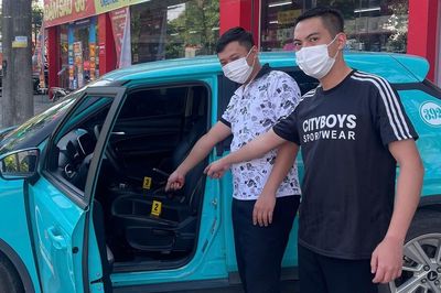 Mở 'tiệc bay lắc' di động trên ô tô, 2 người bị bắt tạm giam