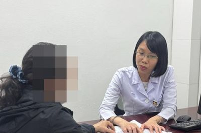 Tuổi xế chiều cô quạnh, người mẹ phải nhập viện vì trầm cảm nặng