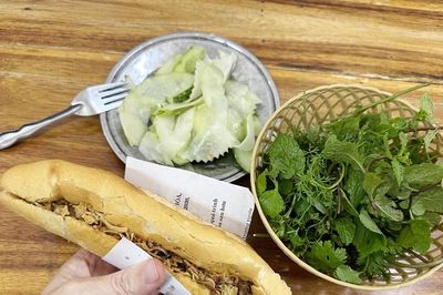 Hơn 40 người nghi ngộ độc sau khi ăn bánh mì ở Đà Nẵng