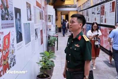 Nhìn lại hơn 100 năm báo chí đồng hành cùng dân tộc qua trưng bày tại Hỏa Lò