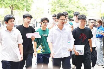Giữ chuẩn đầu vào đại học