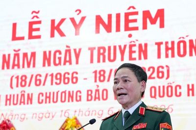 Nhà máy A32 kỷ niệm 60 năm ngày truyền thống và đón nhận Huân chương Bảo vệ Tổ quốc hạng Nhất