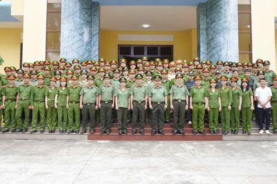 Gần 90 cán bộ, chiến sĩ tham gia Hội thao quân sự, võ thuật và thể thao Công an nhân dân