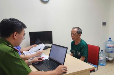 Công an TP Hà Nội bắt giữ nhóm đối tượng giả danh thần y lừa đảo gần 100 tỷ đồng