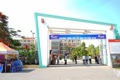 490 thí sinh trúng tuyển vào lớp 10 Trường THPT Chuyên Thái Nguyên