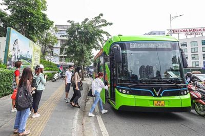 Hà Nội miễn phí xe buýt cho người dân trong vành đai 1 từ ngày 1/7
