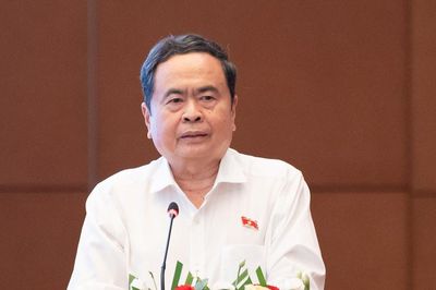 Chủ tịch Quốc hội Trần Thanh Mẫn: Chuyển mạnh từ 'bị động chạy theo thực tiễn' sang 'chủ động dẫn dắt lập pháp'