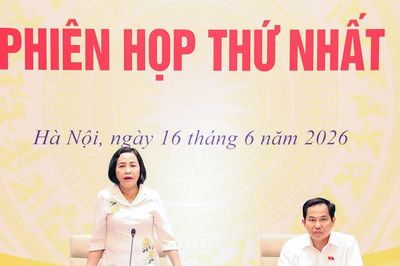 Phó Chủ tịch Quốc hội Nguyễn Thị Thanh chủ trì Phiên họp thứ Nhất, Hội đồng Thi đua - Khen thưởng