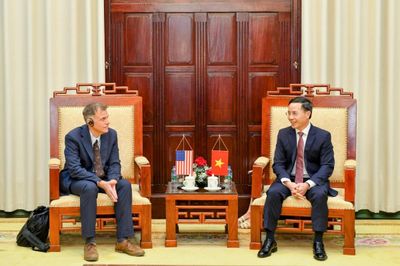 Thống đốc Phạm Đức Ấn làm việc với Phó Trợ lý Bộ trưởng Bộ Tài chính Hoa Kỳ