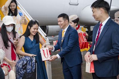 Đường bay TP.HCM - Vân Đồn chính thức cất cánh