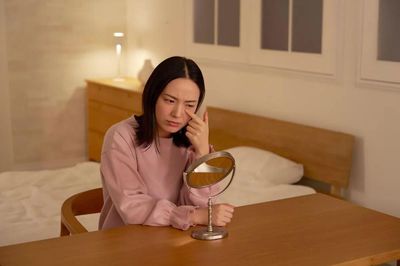 Cơ thể già nhanh hơn tuổi vì 5 thói quen phổ biến này: Xem bạn đang mắc bao nhiêu lỗi?