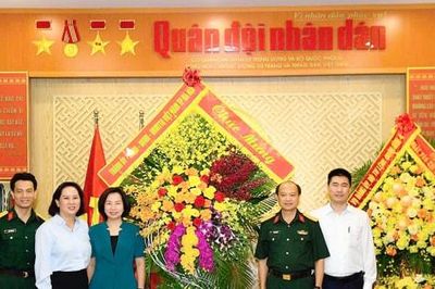 Chủ tịch Ủy ban MTTQ Việt Nam TP Hà Nội thăm, chúc mừng các cơ quan báo chí nhân Ngày Báo chí Cách mạng Việt Nam