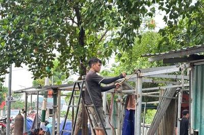 Xã Bát Tràng tăng cường giải pháp lập lại trật tự đô thị tại các điểm kinh doanh tự phát