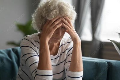 62 tuổi mới nhận ra: Tôi phạm 2 sai lầm sau khi nghỉ hưu khiến chồng ly hôn, con cái xa lánh