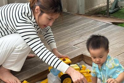 Con trai 16 tháng tuổi của Diễm My 9X gây chú ý với cột mốc quan trọng trong đời