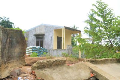Quảng Ngãi: Nỗi lo sạt lở bờ sông Trà Khúc