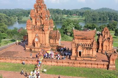 Chuyển giao Làng Văn hóa - Du lịch các dân tộc Việt Nam về UBND TP Hà Nội quản lý