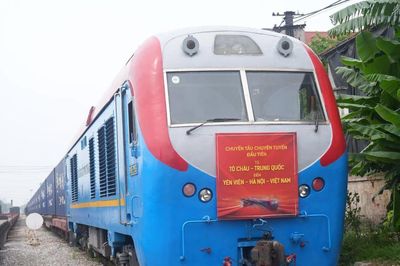 Tàu chuyên tuyến Tô Châu-Việt Nam giảm 10% chi phí logistics