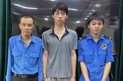 Bắt 3 bảo vệ chung cư hành hung khách đến gửi xe
