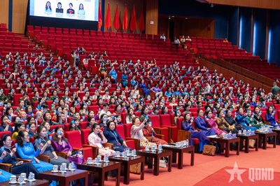 Đại hội đại biểu Phụ nữ toàn quốc lần thứ XIV khai mạc phiên thứ nhất