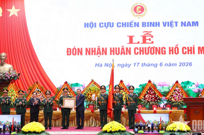 Tổng Bí thư, Chủ tịch nước Tô Lâm trao Huân chương Hồ Chí Minh tặng Hội Cựu chiến binh Việt Nam