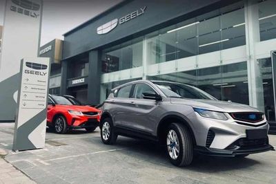 Geely Coolray rẻ hơn Mitsubishi Xforce cả trăm triệu, sao vẫn 'ế chỏng vó'?