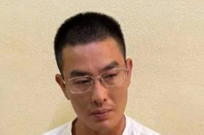 Phá đường dây làm giả giấy tờ, tài liệu của cơ quan, tổ chức