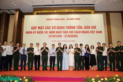 Quân ủy Trung ương - Bộ Quốc phòng gặp mặt các cơ quan thông tấn, báo chí