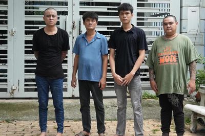 Giải quyết mâu thuẫn bằng dao, 4 đối tượng bị tạm giữ