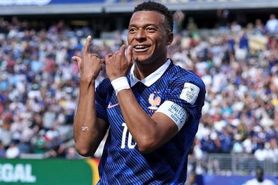 Kết quả bóng đá hôm nay 17/6: Mbappe gọi, Messi trả lời bằng hat-trick