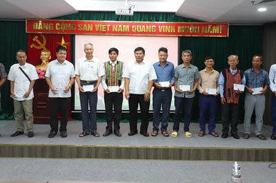Thứ trưởng Y Thông gặp mặt người có uy tín tiêu biểu tỉnh Quảng Trị