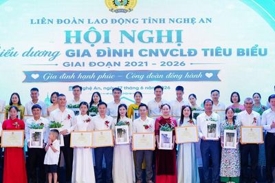 Nghệ An biểu dương 28 gia đình công nhân, viên chức, lao động tiêu biểu
