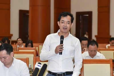 Bộ Tài chính thông tin về thuế thu nhập cá nhân và hỗ trợ nhà ở công nhân