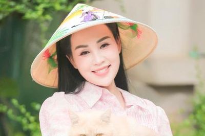Cuộc sống nhiều người mơ của nữ giảng viên đại học trong phủ 25.000m2 tại Thủ đô