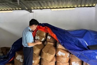 Triệt phá đường dây sản xuất súp bột giả mạo Acecook quy mô lớn