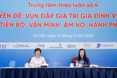 Gia đình Việt trước những thách thức mới: Phụ nữ được kỳ vọng trở thành trung tâm của sự thay đổi