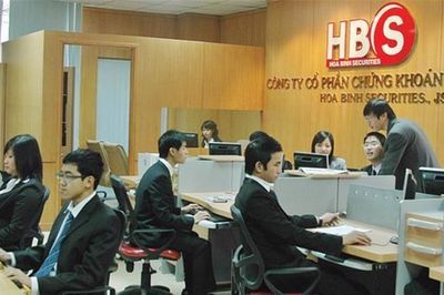 Biên bản đại hội dài 265 trang, Chứng khoán Hòa Bình hé lộ dòng tiền hơn 13.000 tỷ đồng ngoài sổ sách
