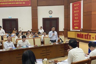 Bộ Tài chính nói gì về đề xuất nâng ngưỡng doanh thu chịu thuế TNCN lên 5 tỷ đồng/năm?