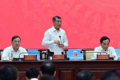 Thủ tướng yêu cầu TP. Hồ Chí Minh tăng tốc các dự án trọng điểm, tạo động lực tăng trưởng