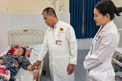 Đồng Tháp: Các cơ sở y tế khẩn trương điều trị các bệnh nhân nghi bị ngộ độc thực phẩm