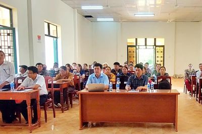 Chuyển giao quy trình quản lý tổng hợp sâu bệnh hại cây măng tây xanh