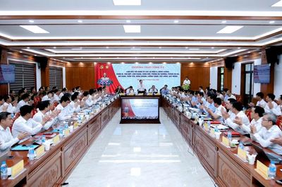 Thường trực Tỉnh ủy làm việc với Thường trực Đảng ủy 14 xã khu vực Văn Yên, Trấn Yên