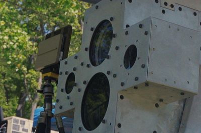 Archimedes: Vũ khí laser tự hành giúp Mỹ giải bài toán drone giá rẻ