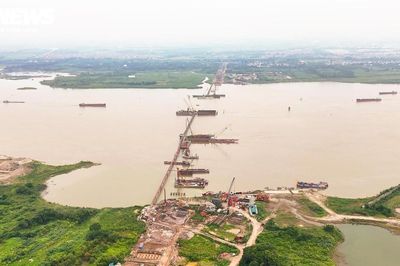 Dự án cầu Thượng Cát hơn 7.300 tỷ đồng: Đẩy nhanh thi công ba trụ tháp chính qua sông Hồng