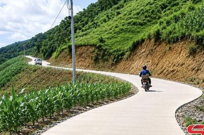 Mở đường cho vùng cao phát triển