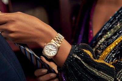 Vì sao Rolex liên tục tăng giá vẫn hút giới siêu giàu?