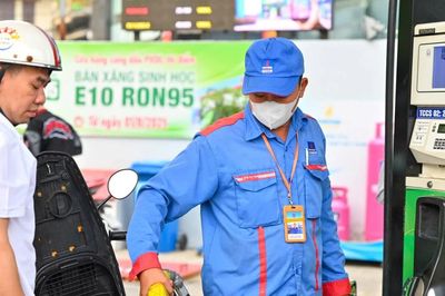 Công bố giá cơ sở xăng E10RON95-III