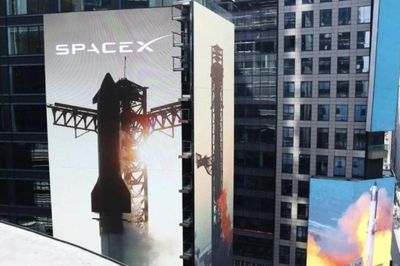 Cổ phiếu liên tục tăng, vốn hóa SpaceX vượt Amazon