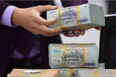 Lãi suất cho vay bất động sản lên 10,37%, giá nhà thứ cấp vẫn tăng