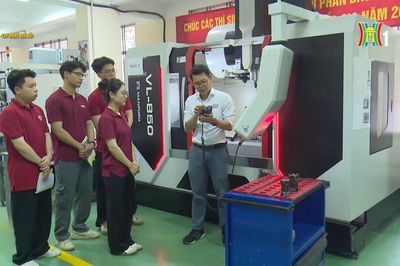 Từ ghế phổ thông đến lựa chọn nghề nghiệp